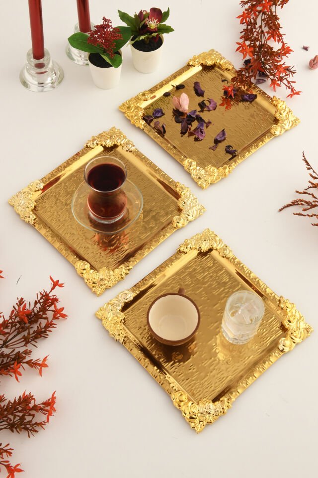 Rio Gold Paslanmaz Desenli Kare Köşesi Gold Çiçek Detaylı 3'lü Kahve Çay Sunumluk Servis Tepsi
