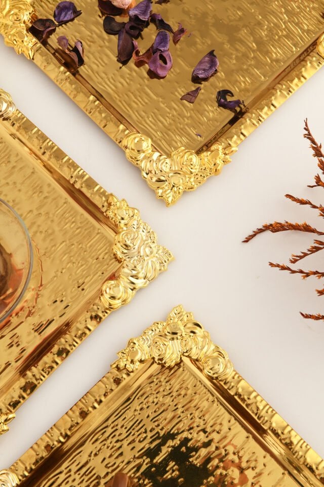 Rio Gold Paslanmaz Desenli Kare Köşesi Gold Çiçek Detaylı 3'lü Kahve Çay Sunumluk Servis Tepsi