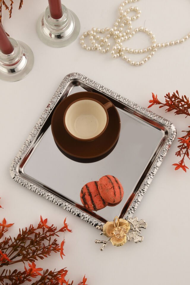 Volis Paslanmaz Çelik Desenli Kelebek Kristal Taş Detaylı Kahve Servis Sunum Tepsisi Gümüş