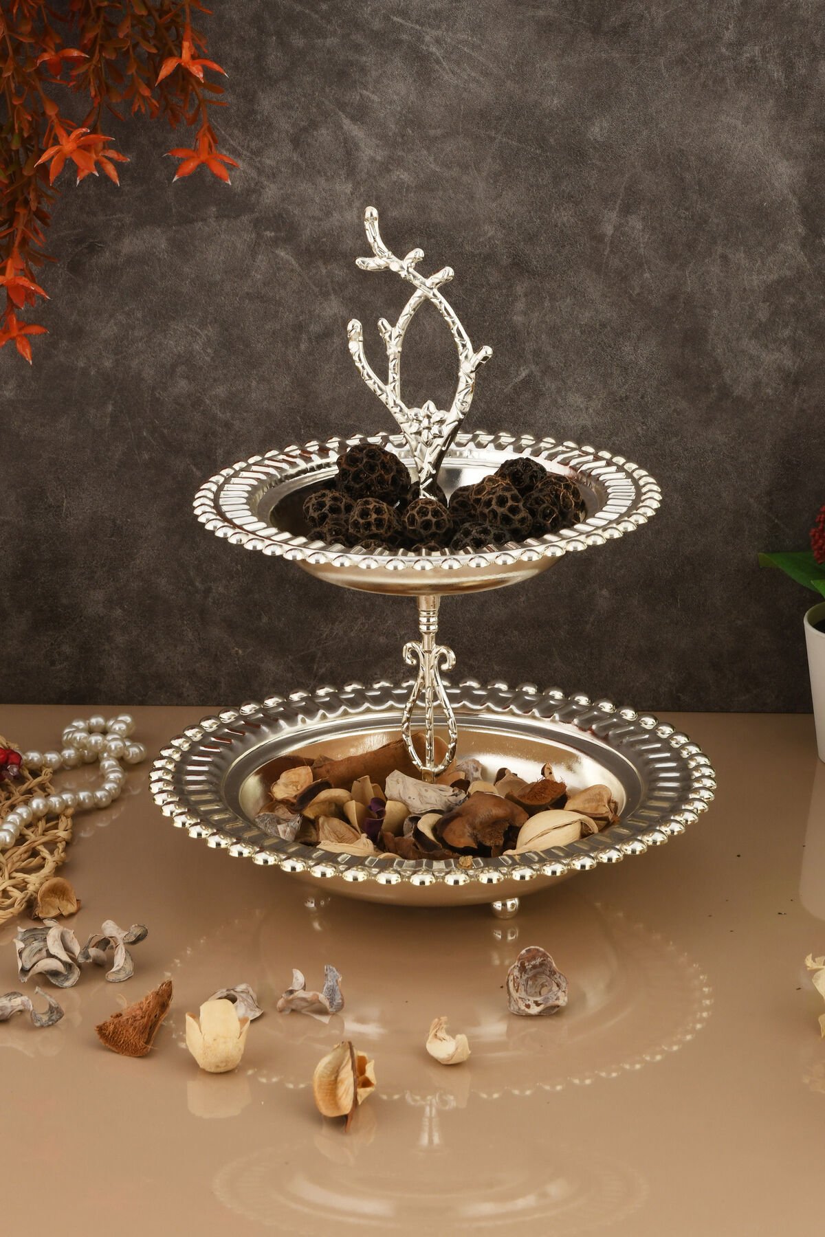 Juni Lüks Gümüş Paslanmaz Metal Sunum ve Servis Tepsisi Dekoratif Ayaklı İki Katlı İkramlık Tepsi