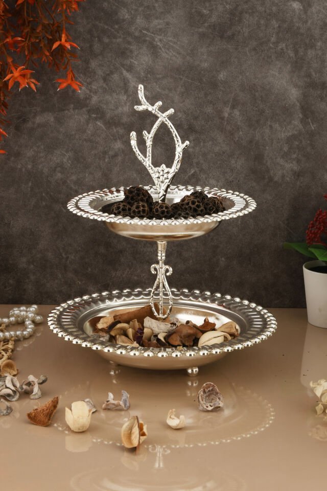 Juni Lüks Gümüş Paslanmaz Metal Sunum ve Servis Tepsisi Dekoratif Ayaklı İki Katlı İkramlık Tepsi