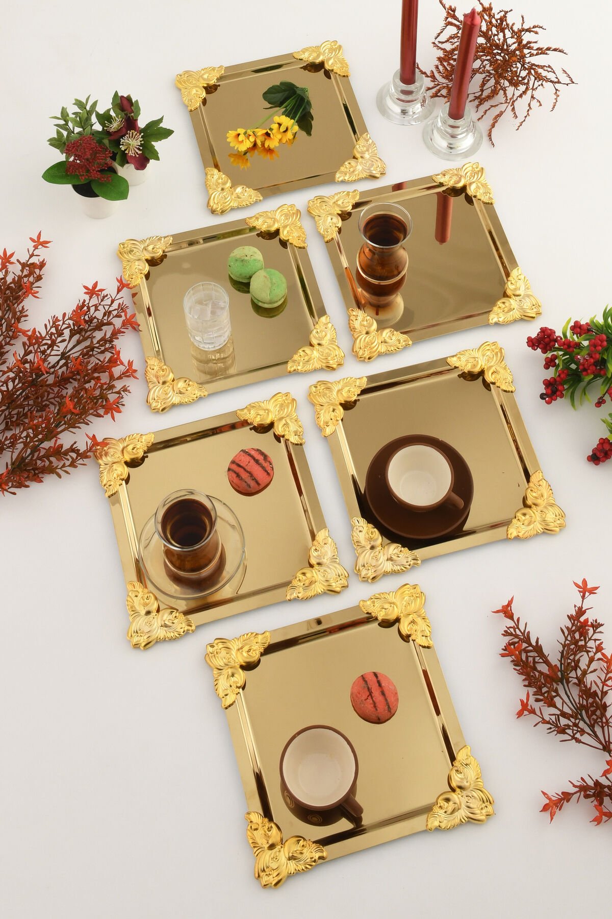 Pietra Gold 6'lı Dekoratif Paslanmaz 4 Köşesi Gold Çiçek Detaylı Özel Sunum Tepsisi