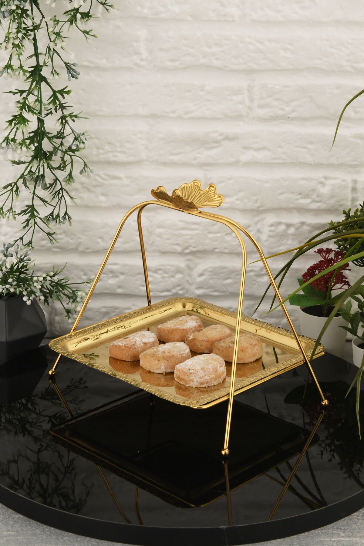 Mile Lüks Gold Paslanmaz Metal Sunum ve Servis Tepsisi Desenli Dekoratif Ayaklı İkramlık Tepsi