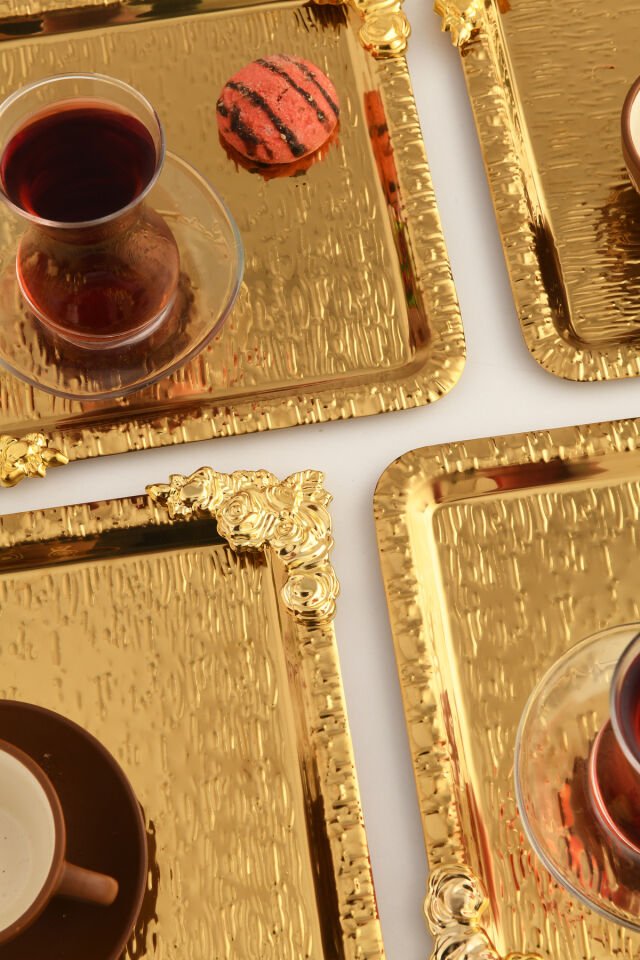 Abra Gold Paslanmaz Desenli Kare Köşesi Gold Çiçek Detaylı 6'lı Kahve Çay Sunumluk Servis Tepsi