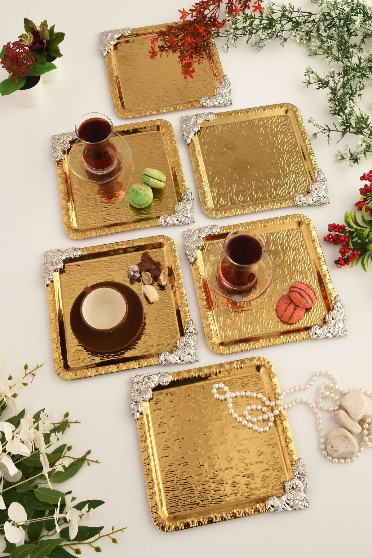 Abra Gold Paslanmaz Desenli Kare Köşesi Gümüş Çiçek Detaylı 6'lı Kahve Çay Sunumluk Servis Tepsi