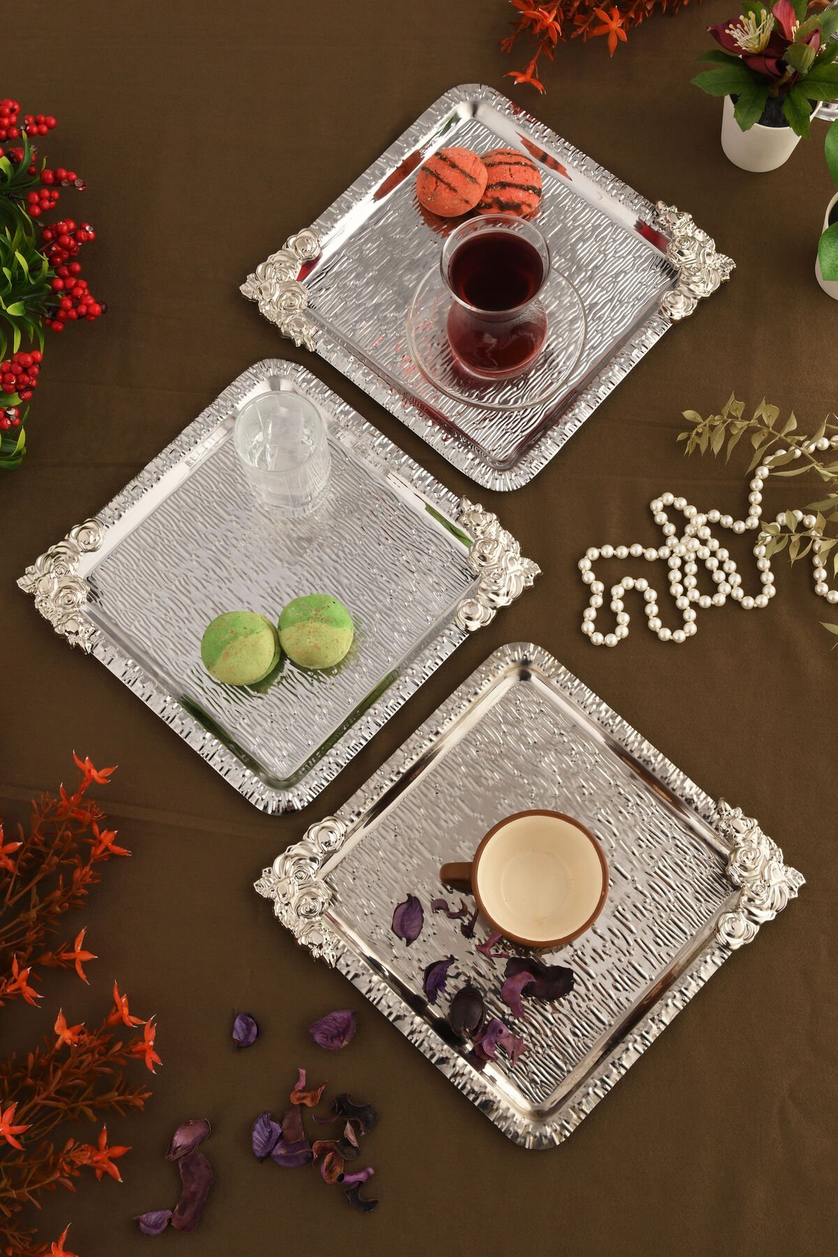 Abra Gümüş Paslanmaz Desenli Kare Köşesi Gümüş Çiçek Detaylı 3'lü Kahve Çay Sunumluk Servis Tepsi