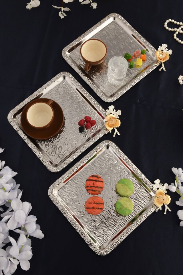 Oslo Gümüş Paslanmaz Desenli Kare Köşesi Kelebek Taş Detaylı 3'lü Kahve Çay Sunumluk Servis Tepsi