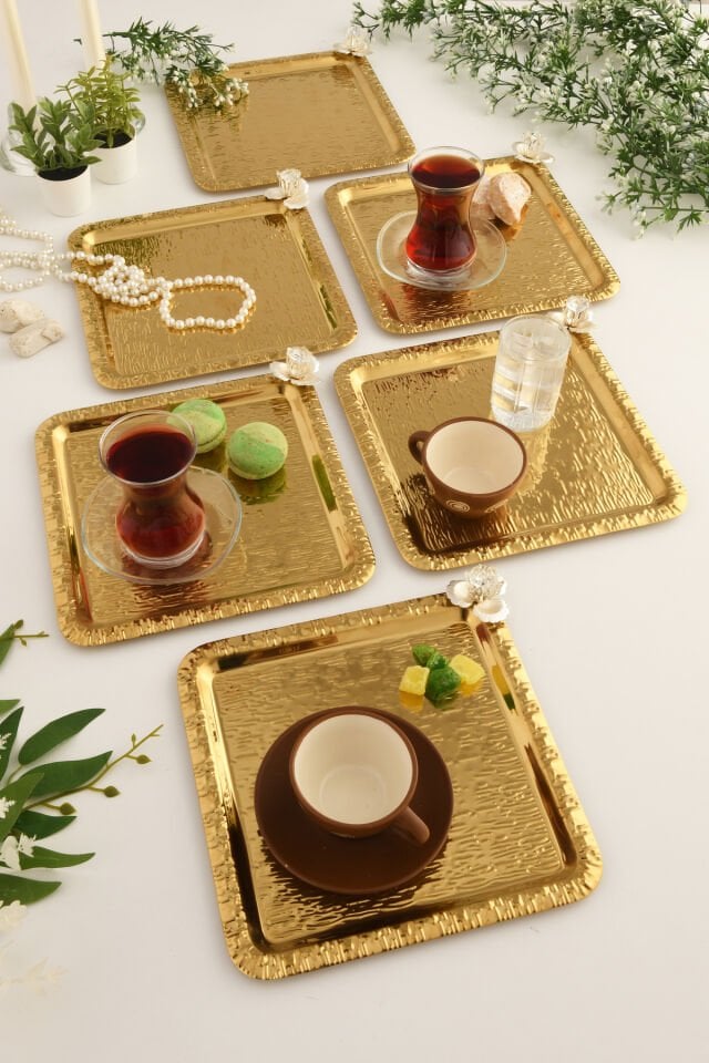 Berlin Gold Paslanmaz Desenli Kare Köşesi Taş Detaylı 6'lı Kahve Çay Sunumluk Servis Tepsi