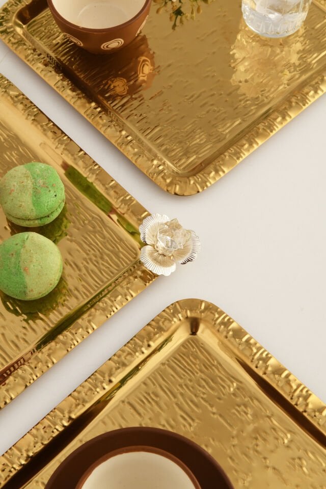 Berlin Gold Paslanmaz Desenli Kare Köşesi Taş Detaylı 3'lü Kahve Çay Sunumluk Servis Tepsi