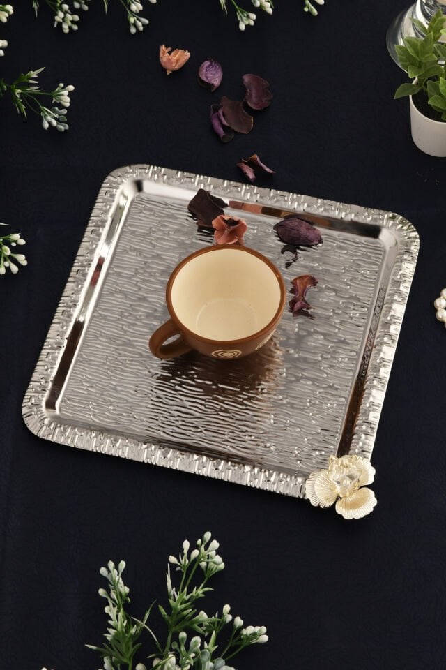 Berlin Gümüş Paslanmaz Desenli Kare Köşesi Taş Detaylı 1'li Kahve Çay Sunumluk Servis Tepsi