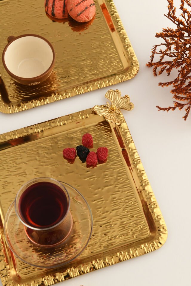 Dolce Gold Paslanmaz Desenli Kare Köşesi Tek Kelebek Detaylı 3'lü Kahve Çay Sunumluk Servis Tepsi