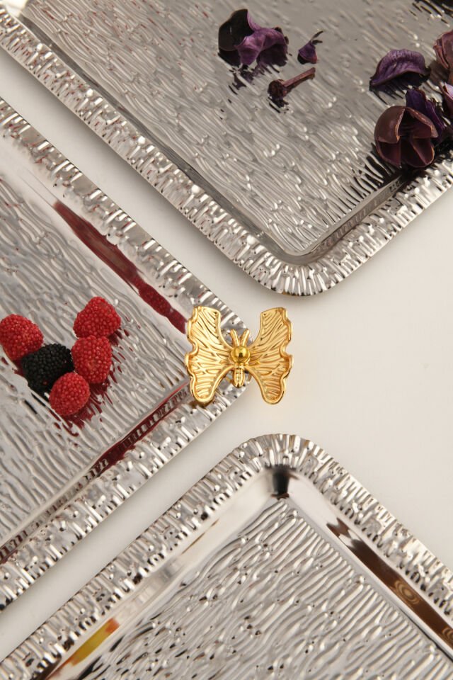 Dolce Gümüş Paslanmaz Desenli Kare Köşesi Tek Kelebek Detaylı 3'lü Kahve Çay Sunumluk Servis Tepsi