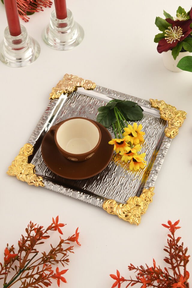 Rio Gümüş Paslanmaz Desenli Kare Köşesi Gold Çiçek Detaylı 1'li Kahve Çay Sunumluk Servis Tepsi