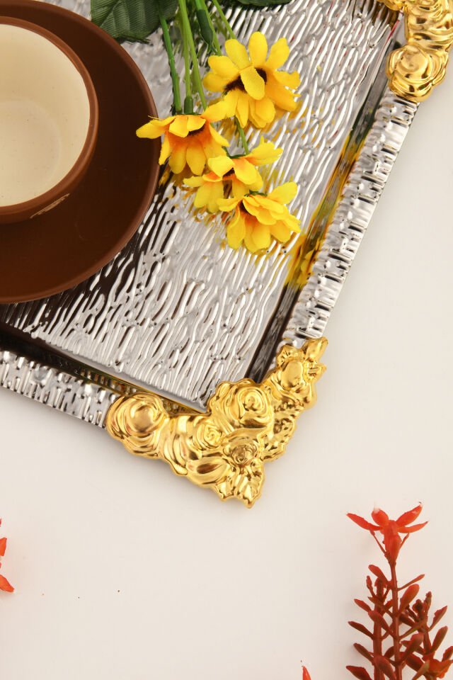 Rio Gümüş Paslanmaz Desenli Kare Köşesi Gold Çiçek Detaylı 1'li Kahve Çay Sunumluk Servis Tepsi