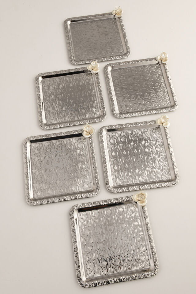 Berlin Gümüş Paslanmaz Desenli Kare Köşesi Taş Detaylı 6'lı Kahve Çay Sunumluk Servis Tepsi