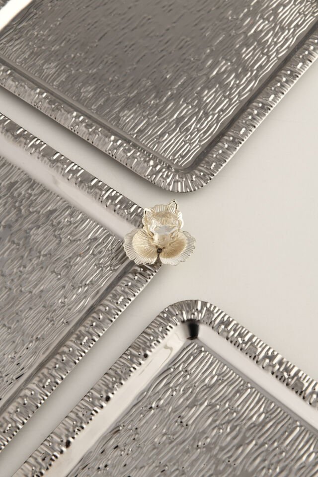 Berlin Gümüş Paslanmaz Desenli Kare Köşesi Taş Detaylı 3'lü Kahve Çay Sunumluk Servis Tepsi