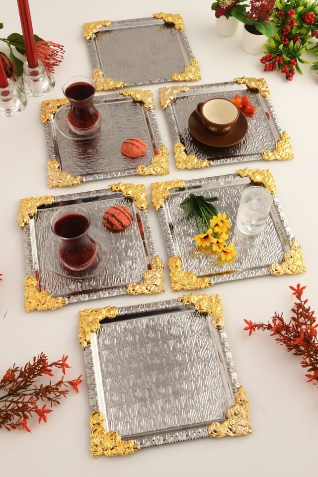 Rio Gümüş Paslanmaz Desenli Kare Köşesi Gold Çiçek Detaylı 6'lı Kahve Çay Sunumluk Servis Tepsi