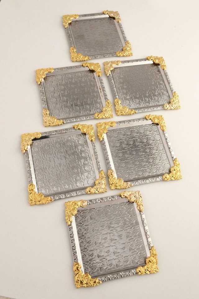 Rio Gümüş Paslanmaz Desenli Kare Köşesi Gold Çiçek Detaylı 6'lı Kahve Çay Sunumluk Servis Tepsi