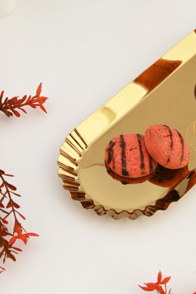 Davin Gold Tekli Dekoratif Paslanmaz Oval Kenarları Tırtıklı Özel Sunum Tepsisi