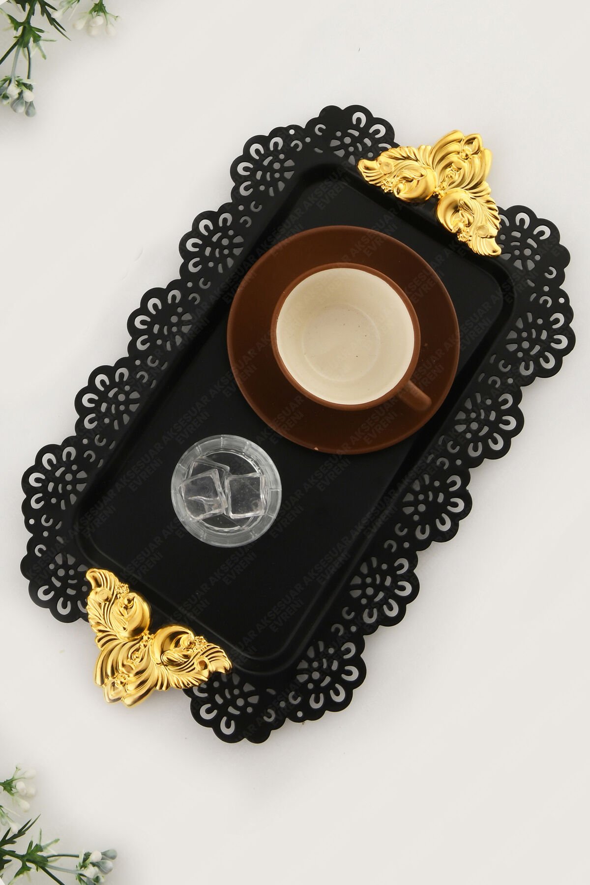 SETA Siyah Dantel Kenarlı Oyma Detaylı Gold Aksesuar Kulplu Dikdörtgen Sunum Tepsisi