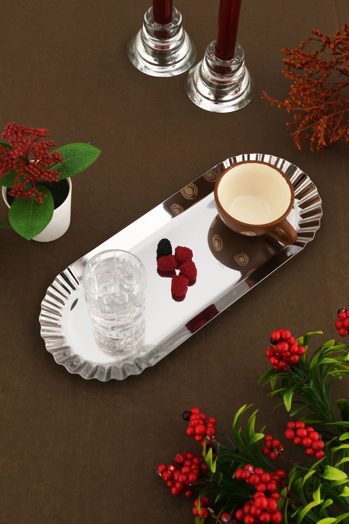 Davin Dekoratif Paslanmaz Oval Kenarları Tırtıklı 1 Adet Sunum Tepsisi