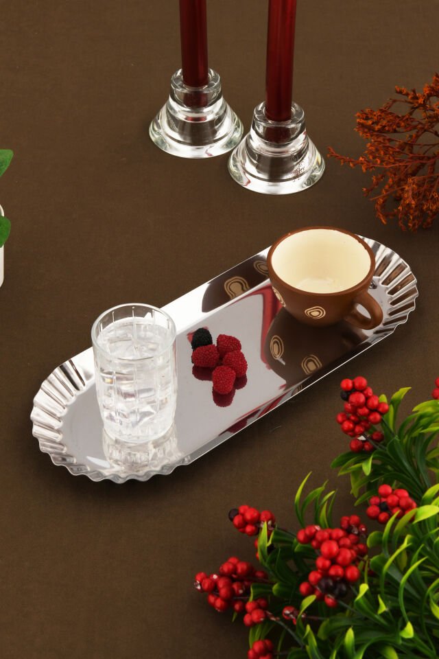 Davin Dekoratif Paslanmaz Oval Kenarları Tırtıklı 1 Adet Sunum Tepsisi