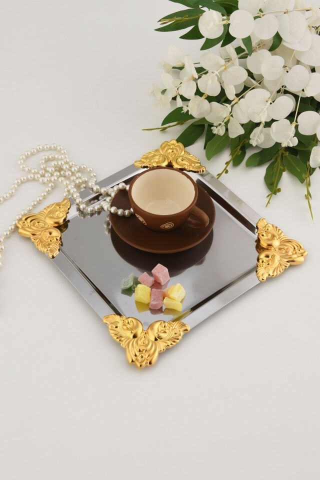 Pietra Paslanmaz Kare 4 Köşesi Sarı Çiçek Detaylı 1 Adet Sunum Tepsisi