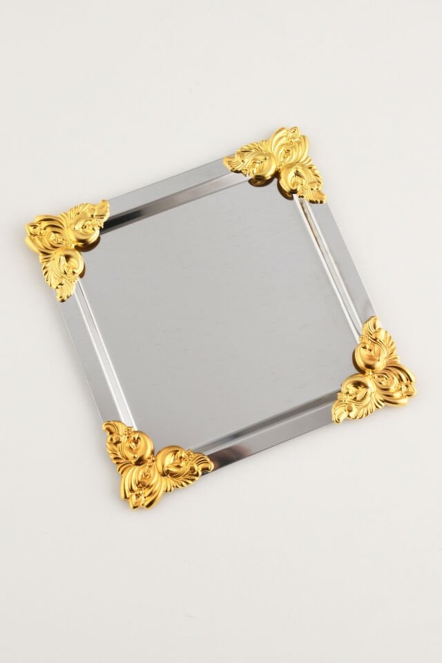 Pietra Paslanmaz Kare 4 Köşesi Sarı Çiçek Detaylı 1 Adet Sunum Tepsisi