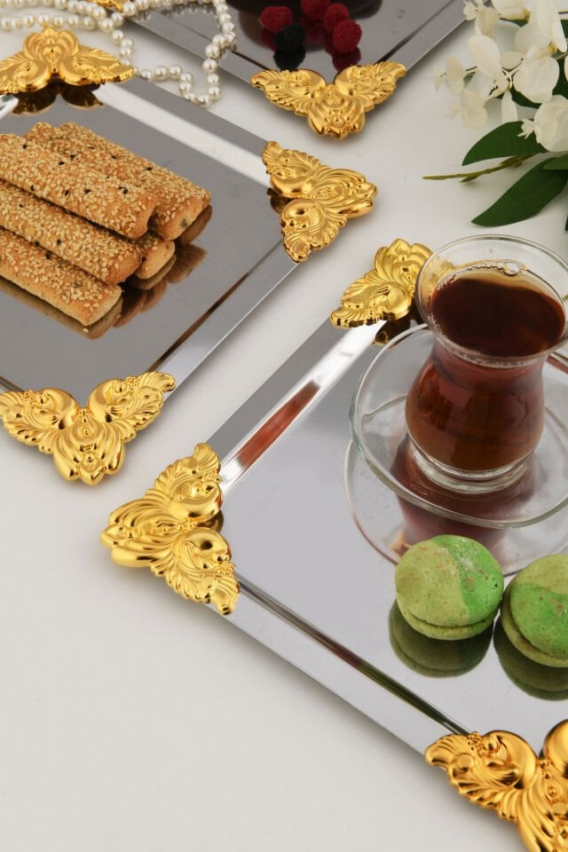 Pietra Paslanmaz Kare 4 Köşesi Sarı Çiçek Detaylı 3 Adet Sunum Tepsisi