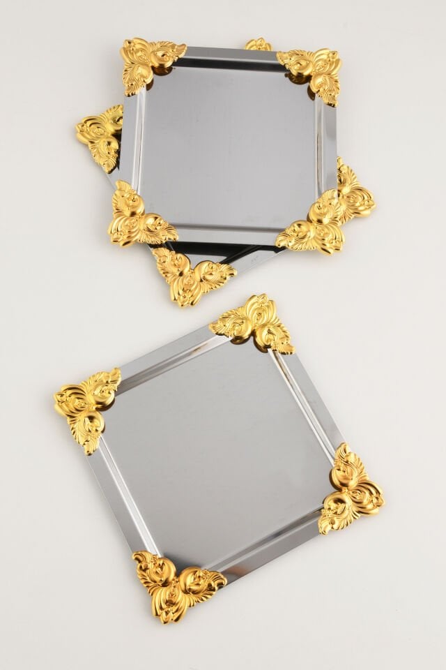 Pietra Paslanmaz Kare 4 Köşesi Sarı Çiçek Detaylı 3 Adet Sunum Tepsisi