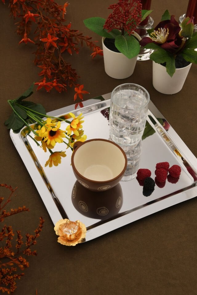 Marev gold taş detaylı 1 Adet sunum tepsisi gümüş