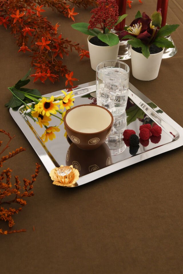 Marev gold taş detaylı 1 Adet sunum tepsisi gümüş