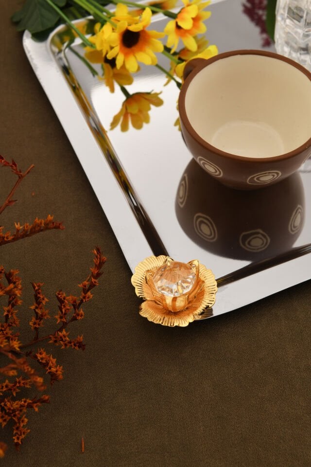 Marev gold taş detaylı 1 Adet sunum tepsisi gümüş