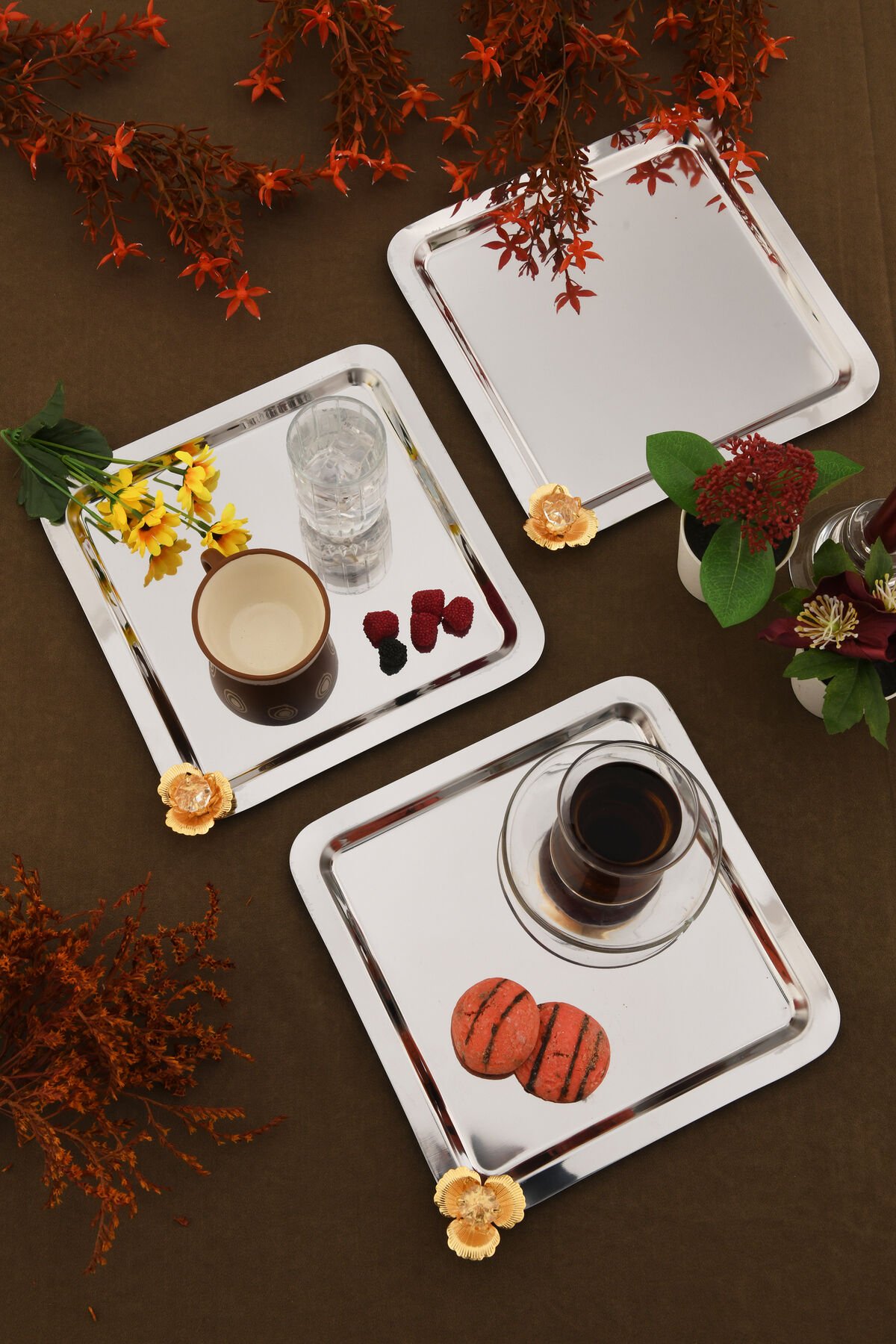 Marev gold taş detaylı 3 Adet sunum tepsisi gümüş