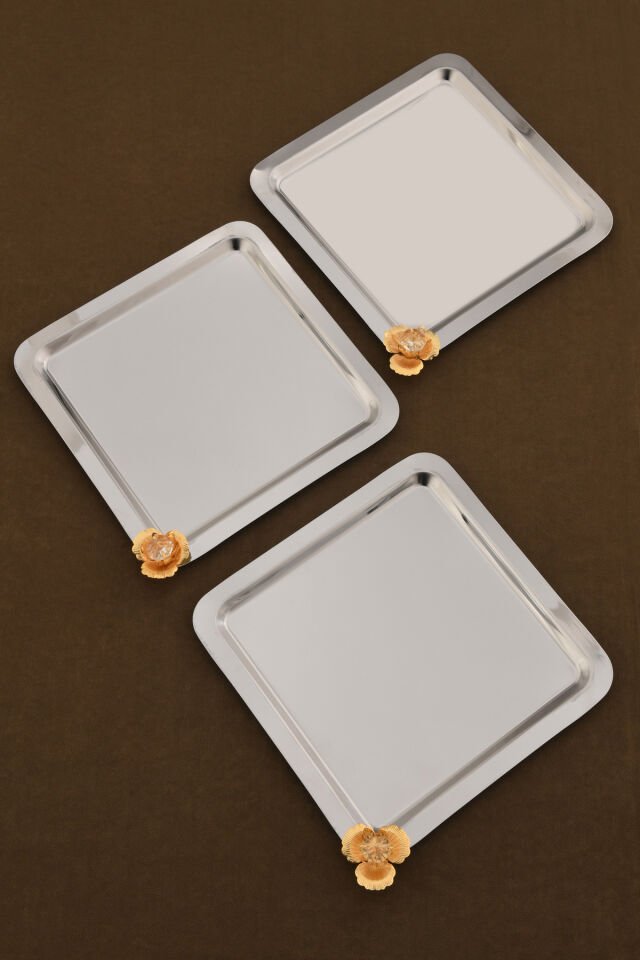 Marev gold taş detaylı 3 Adet sunum tepsisi gümüş