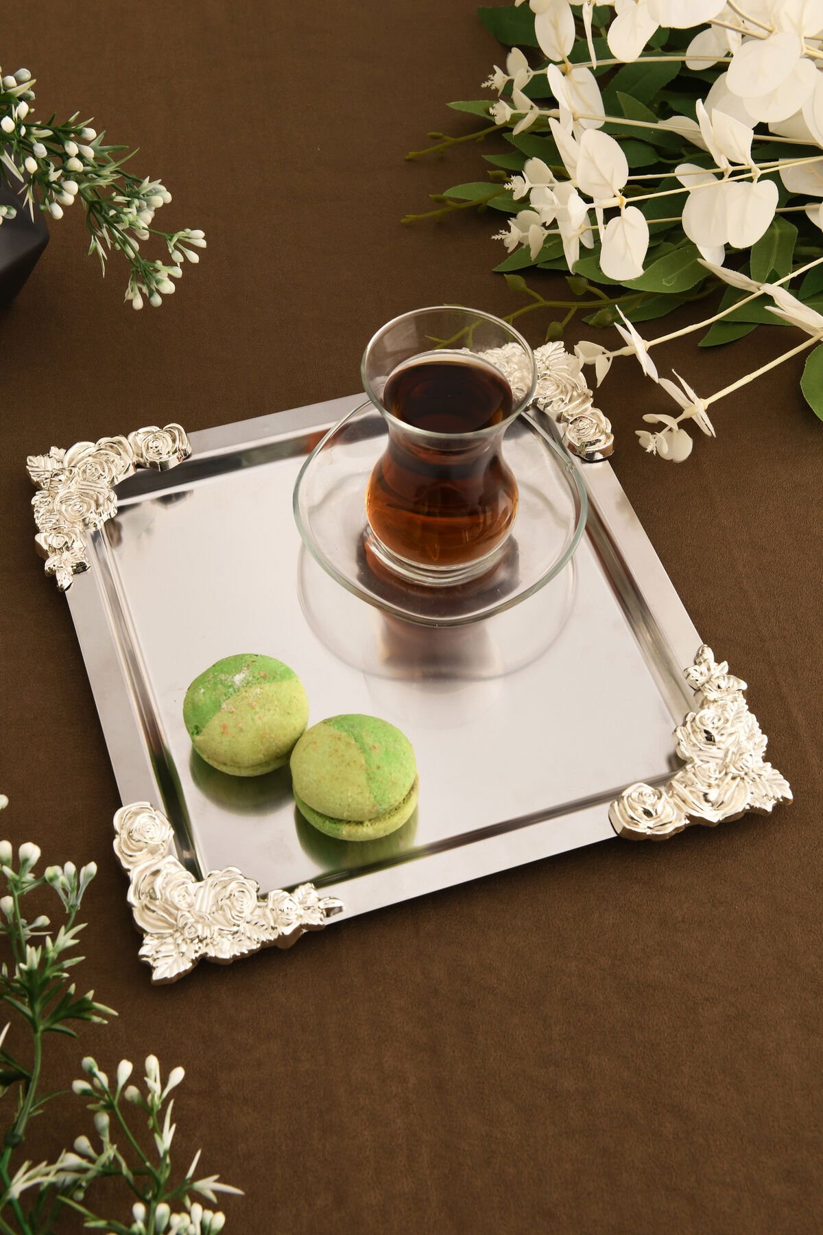 Alvio Paslanmaz Kare 4 Köşesi Gümüş Çiçek Detaylı Sunum Tepsisi Gümüş 1 Adet