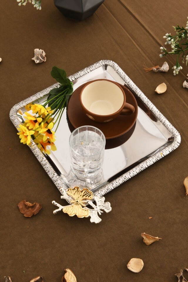 Maren Paslanmaz Kare Desenli Kelebek Detaylı Sunum Tepsisi Gümüş 1 Adet