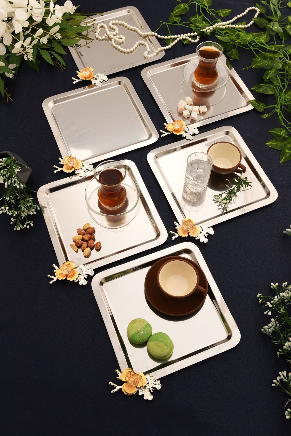 Voltren Paslanmaz 6 Lı Takım Kelebekli Kristal Taş Detaylı Paslanmaz Çok Amaçlı Sunum Tepsisi Gümüş