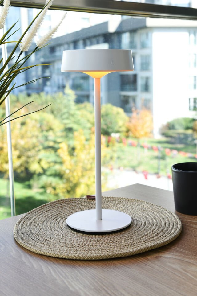 Güneş Enerjili Su Geçirmez Şarjlı Dokunmatik Masa Lambası Abajur Bahçe Lambası 3 Işık Rengi Elden