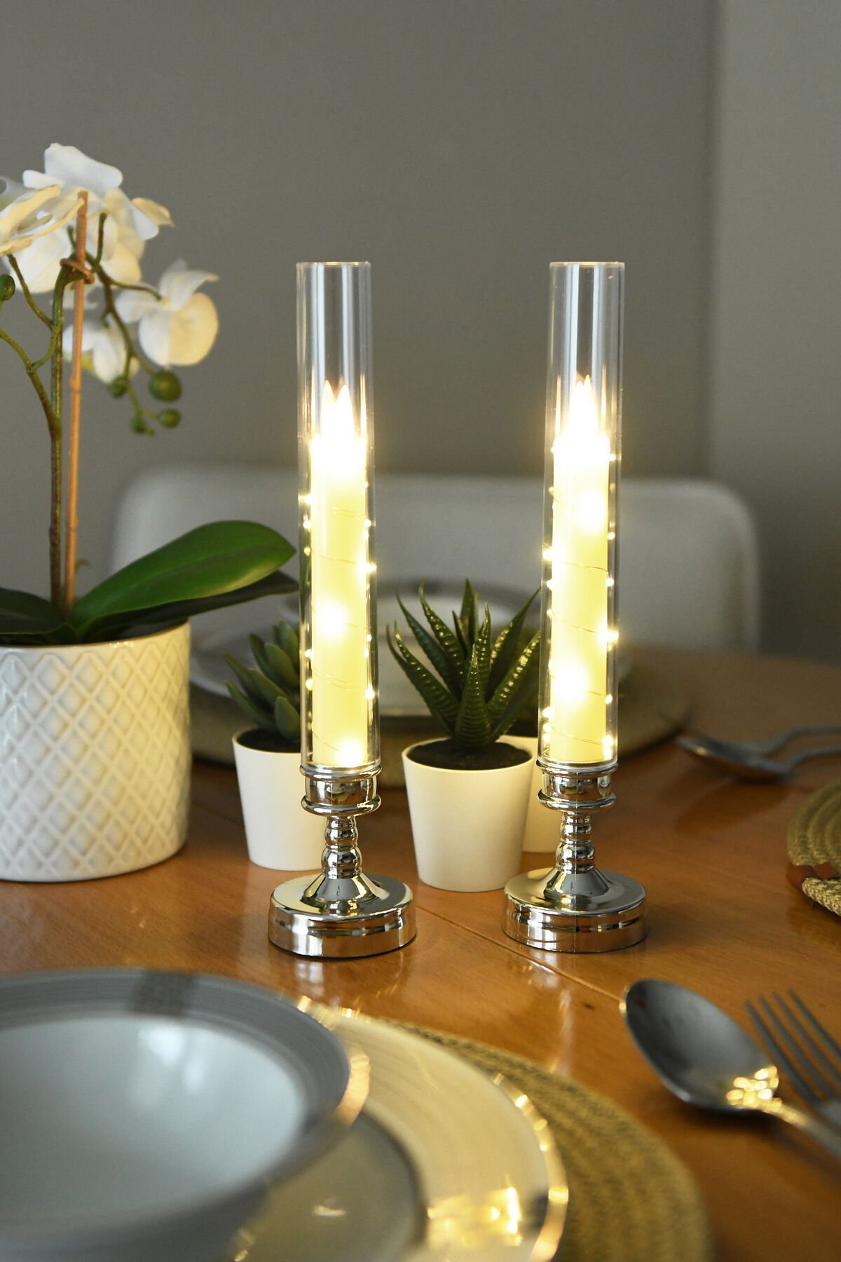 Lumox 2 Adet Peri Led Işıklı Mum Görünümlü Pilli Şamdan Dekoratif Aydınlatma Obje Masa Lambası