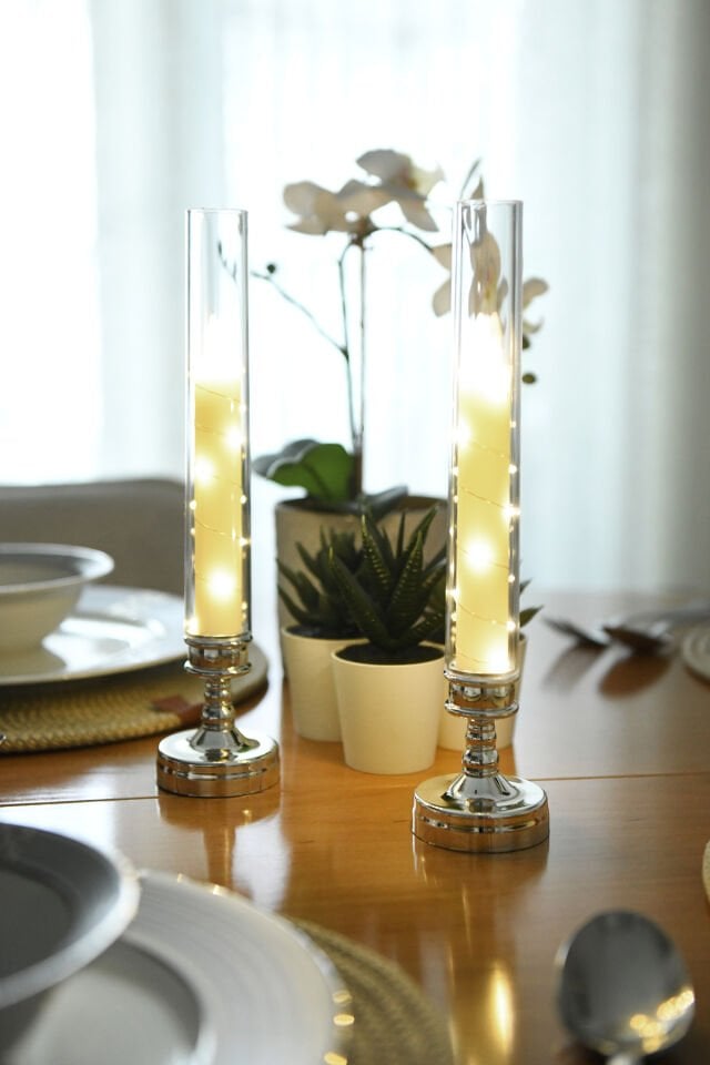 Lumox 2 Adet Peri Led Işıklı Mum Görünümlü Pilli Şamdan Dekoratif Aydınlatma Obje Masa Lambası