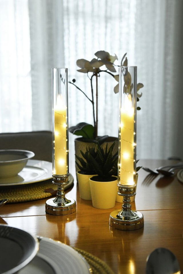 Lumox 2 Adet Peri Led Işıklı Mum Görünümlü Pilli Şamdan Dekoratif Aydınlatma Obje Masa Lambası