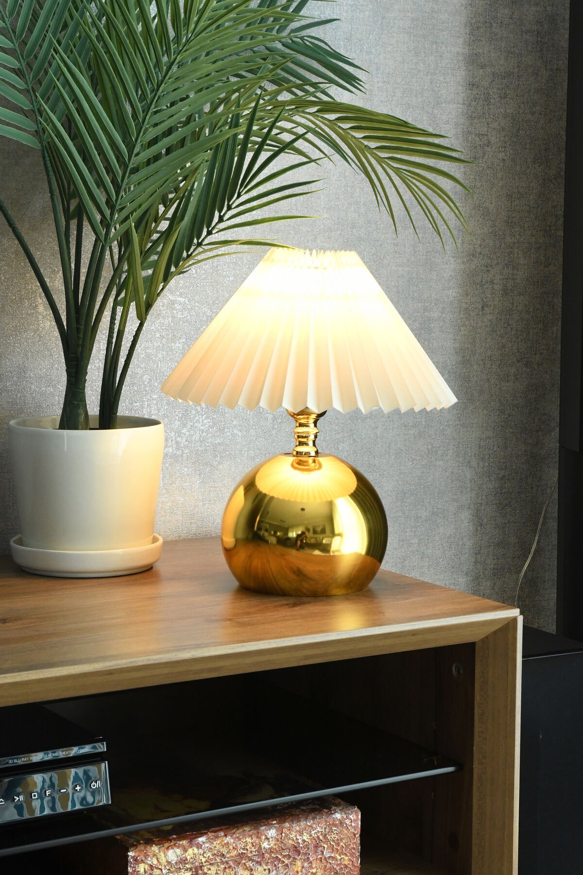 Polin Modern Gold Dekoratif Abajur Premium Masa Lambası