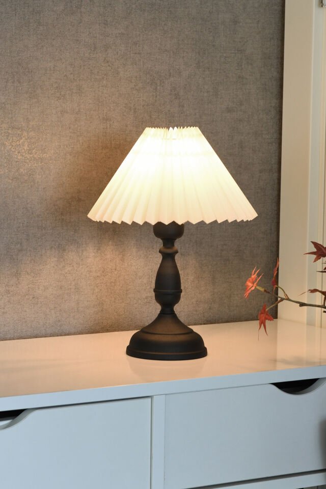 Zebra Modern Tasarım Siyah Metal Abajur Şık Dekoratif Masa Lambası