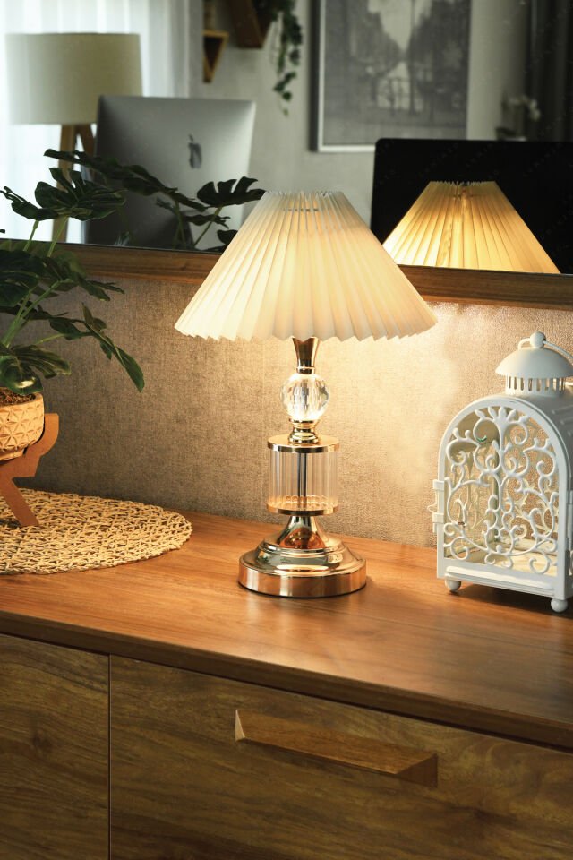 Carlot Modern Kristal Taş Detaylı Dekoratif Abajur 1 Adet Gold