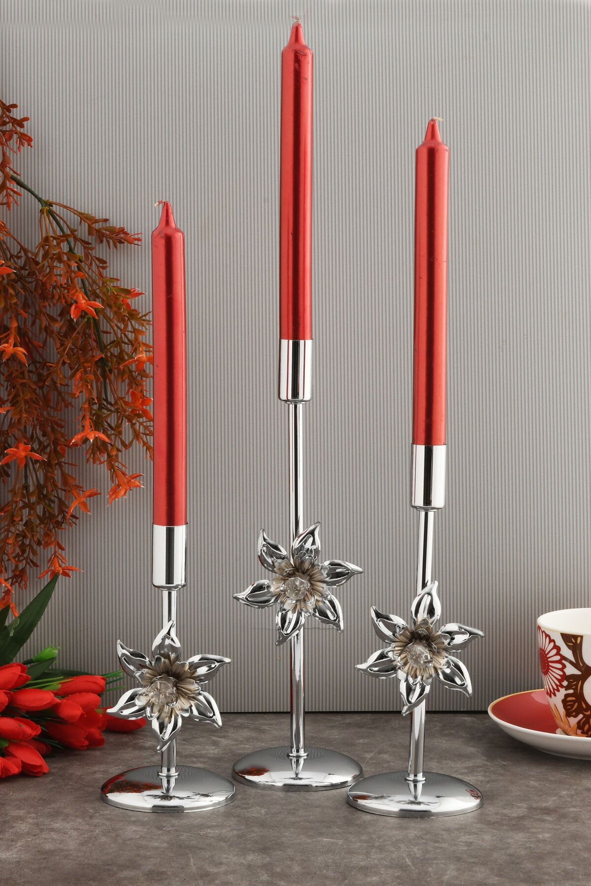 Flower Gümüş Mumluk Dekoratif Şamdan Paslanmaz Kaplama Metal Modern ve Klasik Mum Tutacağı