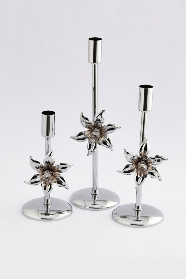 Flower Gümüş Mumluk Dekoratif Şamdan Paslanmaz Kaplama Metal Modern ve Klasik Mum Tutacağı