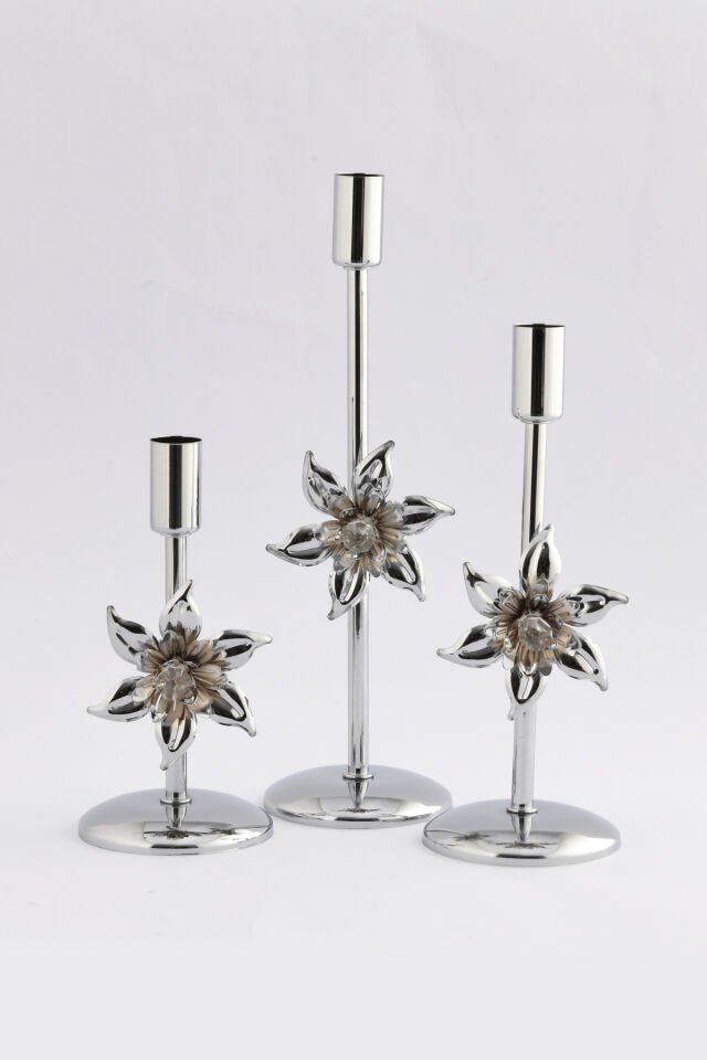 Flower Gümüş Mumluk Dekoratif Şamdan Paslanmaz Kaplama Metal Modern ve Klasik Mum Tutacağı