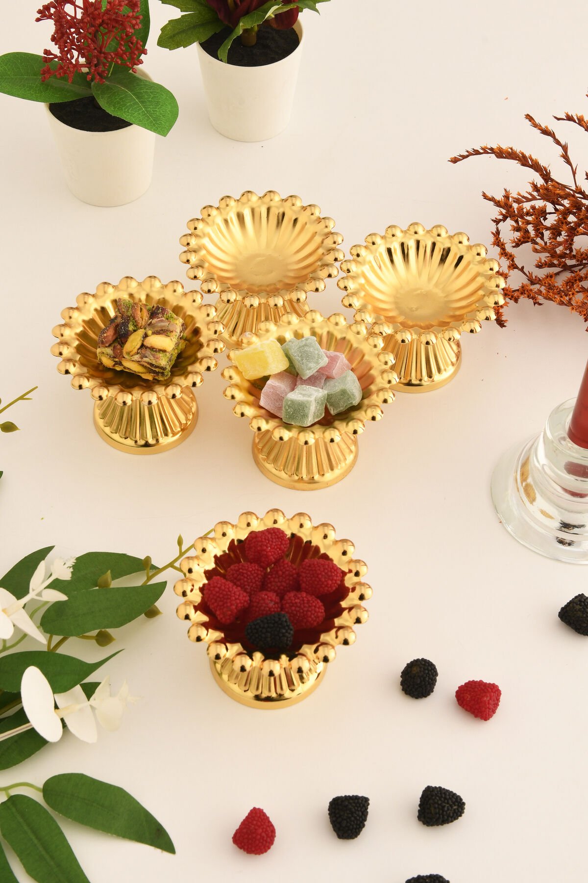 Lumoni Çizgi Ayaklı Boncuklu Lokumluk Gold 6 Lı Takım