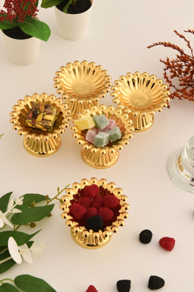 Lumoni Çizgi Ayaklı Boncuklu Lokumluk Gold 6 Lı Takım